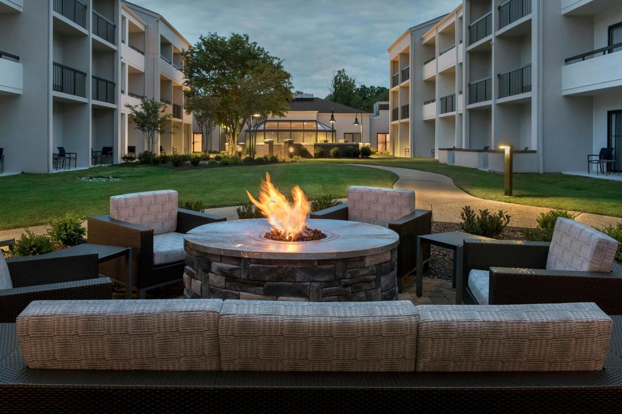 Courtyard By Marriott Annapolis Exterior foto